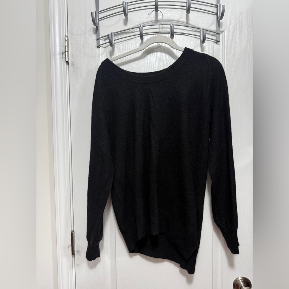 Aqua Cashmere Women’s L Black Asymmetrical Side Slit Sweater Quiet Luxury - Picture 15 of 16